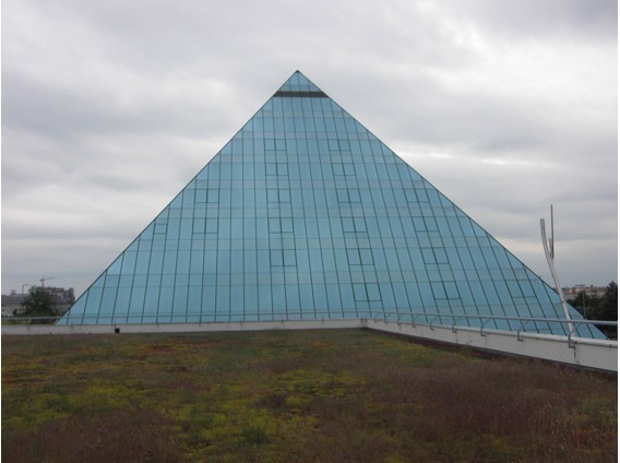 Hotel Pyramide